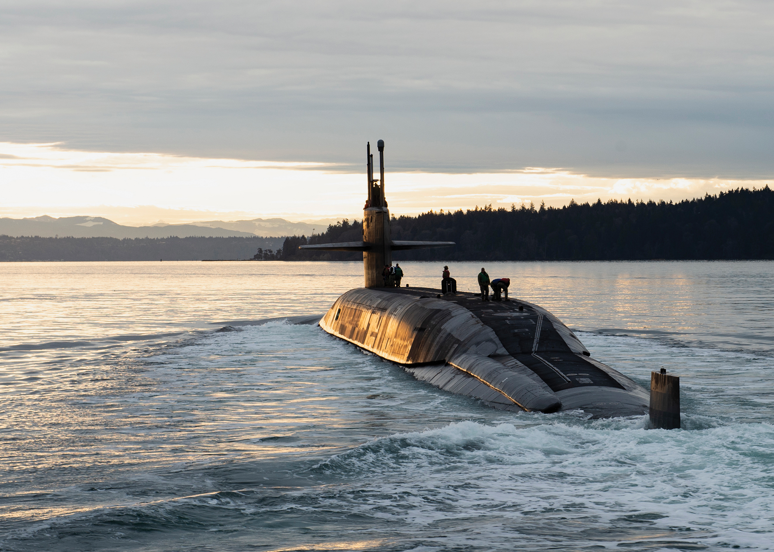 Ohio-class ballistic missile submarine transits Puget Sound