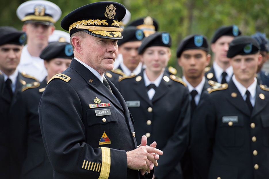 Chairman talks to Reserve Officers’ Training Corps cadets at University of Notre Dame, September 2014 (DOD/Daniel Hinton)