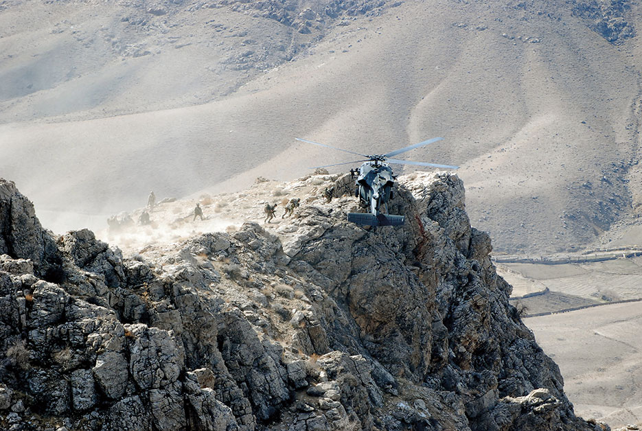 Special operations forces are extracted from mountain pinnacle in Zabul Province, Afghanistan, after executing air-assault mission to disrupt insurgent communications (U.S. Army/Aubree Clute)