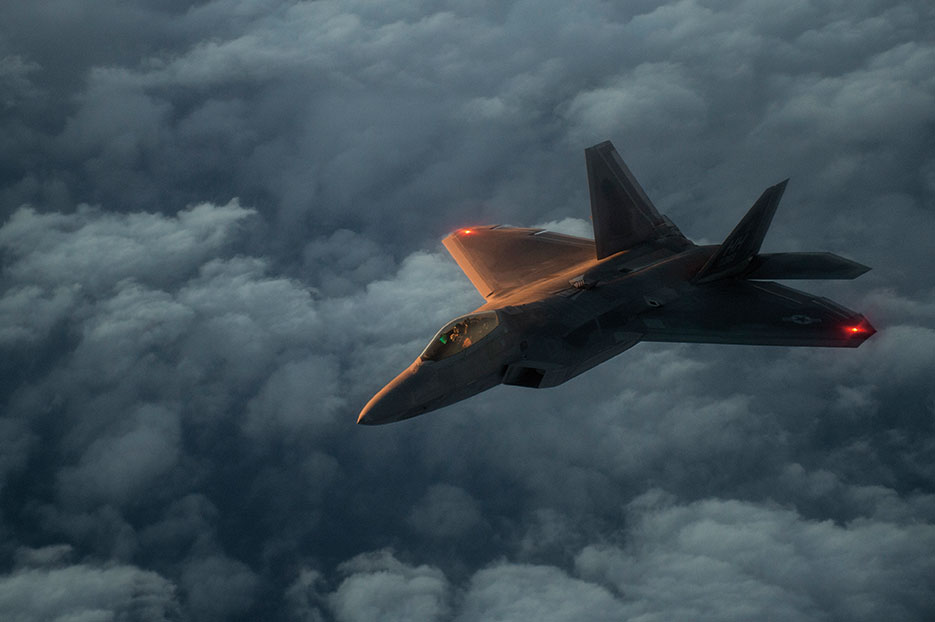 U.S. Air Force F-22 Raptor flies over Arabian Sea in support of Operation Inherent Resolve, January 27, 2016 (U.S. Air Force/Corey Hook)