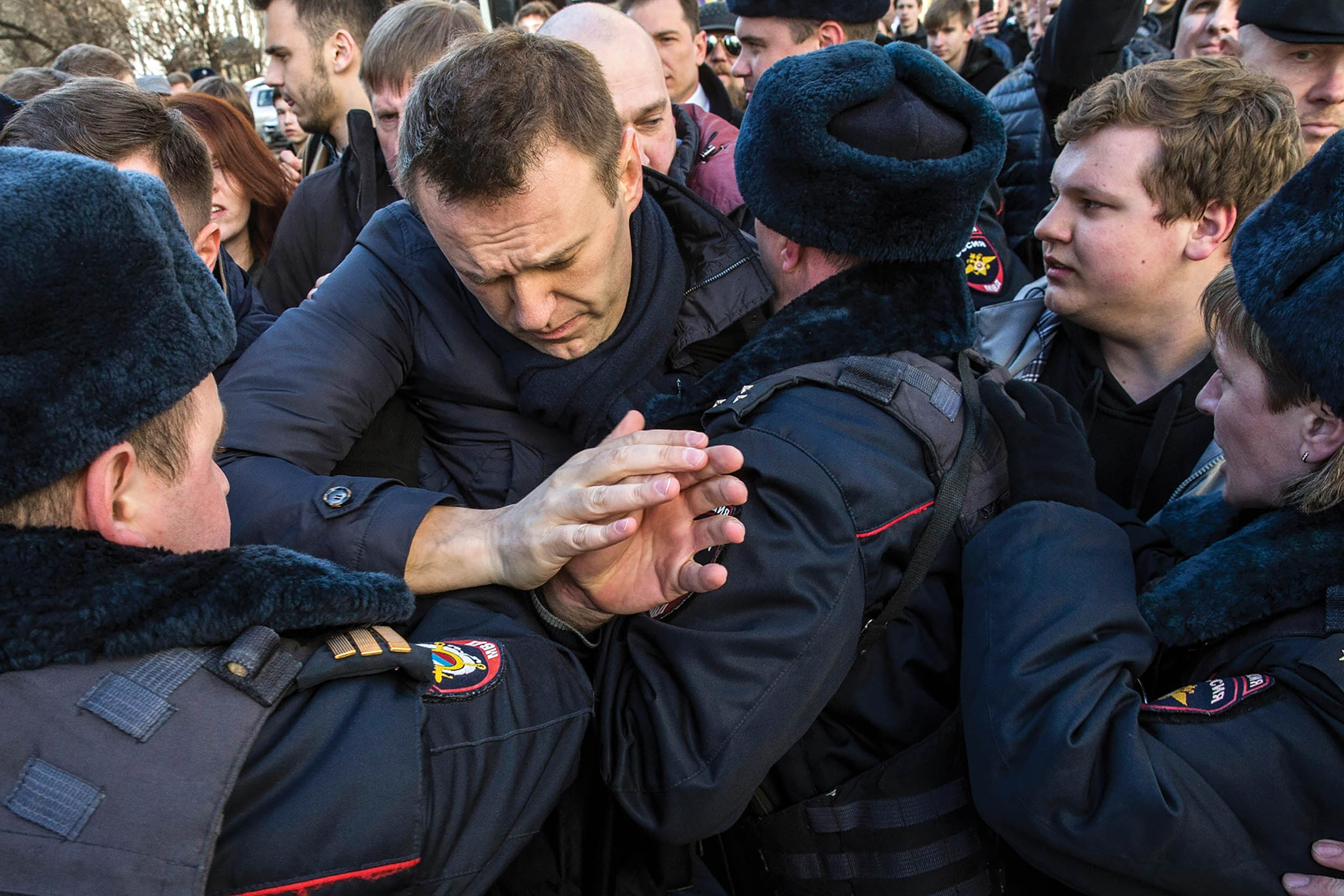 Russian authorities detain opposition leader Alexey Navalny