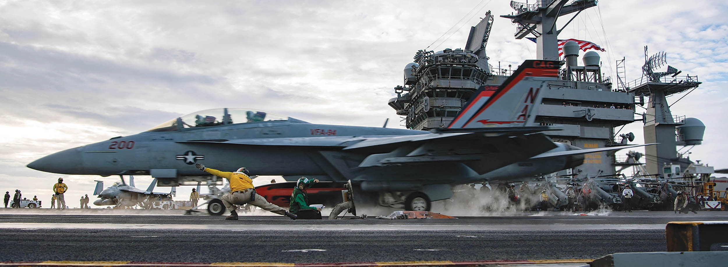 CF/A-18F Super Hornet launches off flight deck of aircraft
carrier USS Nimitz