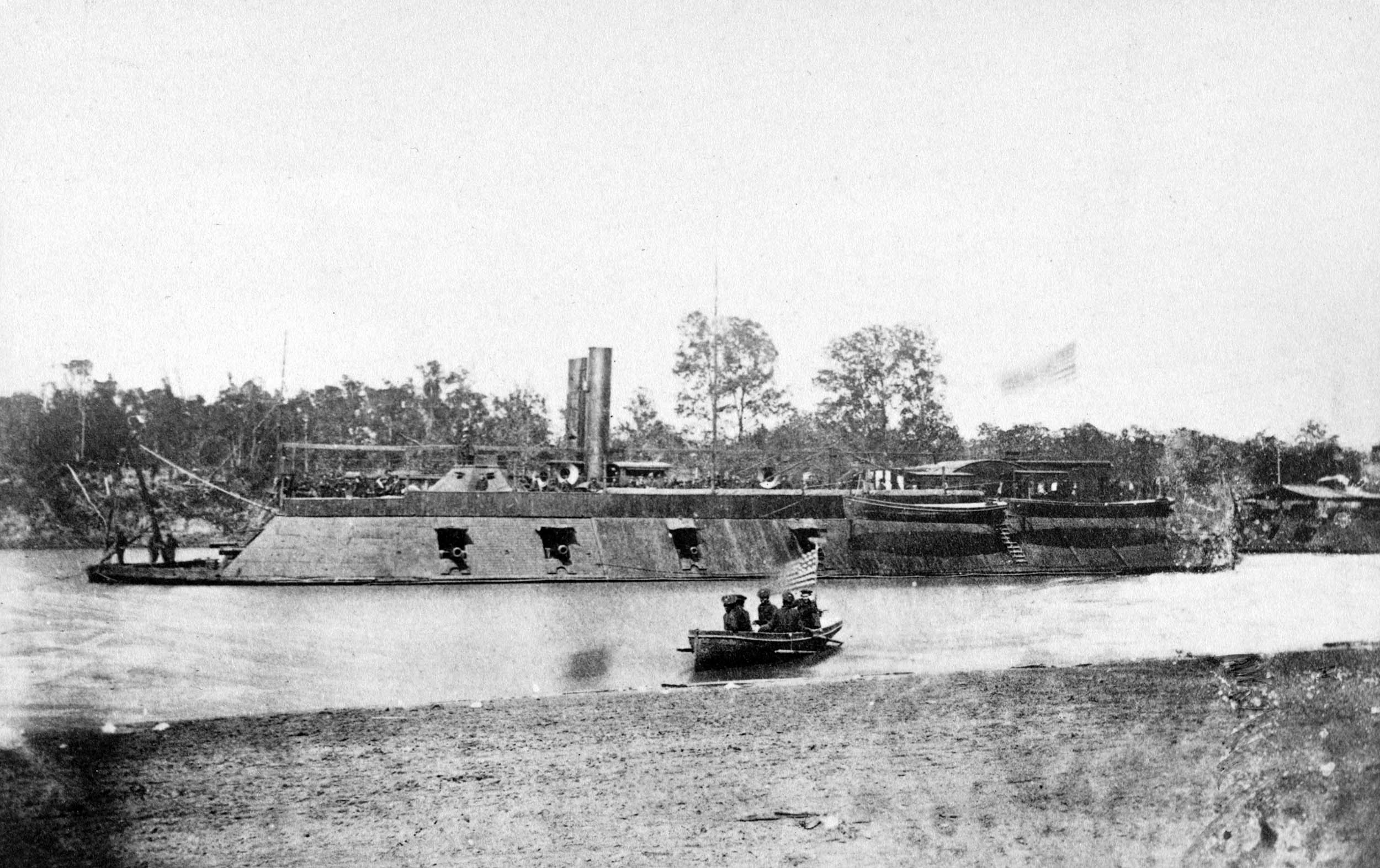 U.S. Navy City-class ironclad gunboat USS Pittsburgh, on western river, during Civil War (Library of Congress/Naval History and Heritage Command)