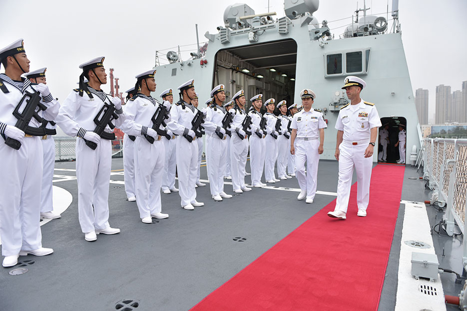Chief of Naval Operations Admiral John Richardson visits Chinese People’s Liberation Army Navy Submarine Academy, North Sea Fleet Headquarters, and a PLAN frigate and submarine in Qingdao, China, to improve mutual understanding and encourage professional interaction between U.S. and Chinese navies, July 20, 2016 (U.S. Navy/Nathan Laird)
