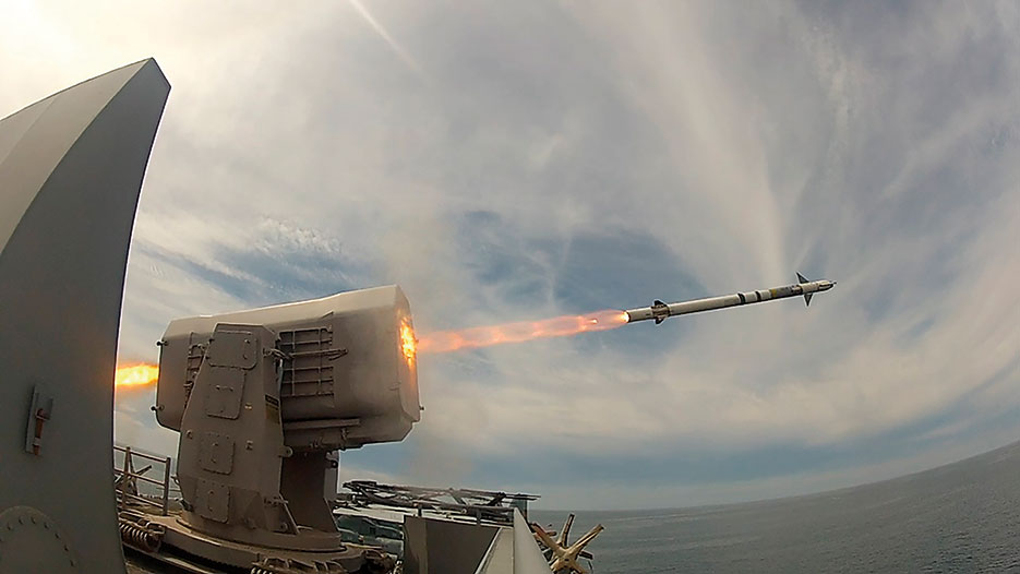 Amphibious assault ship USS America test-fires rolling airframe missile launcher to intercept remotecontrolled drone during exercise to test ship’s defense capability (U.S. Navy/Demetrius Kennon)