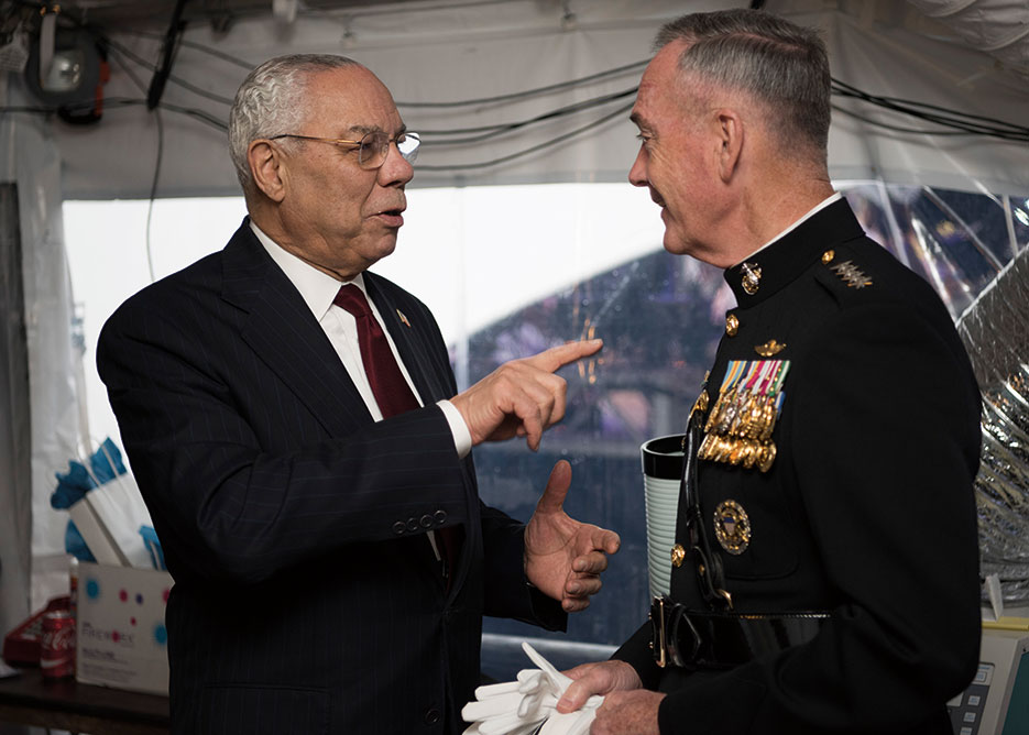 General Powell speaks with General Dunford before National Memorial Day Concert at West Lawn of U.S. Capitol, May 28, 2017 (DOD/Dominique A. Pineiro)