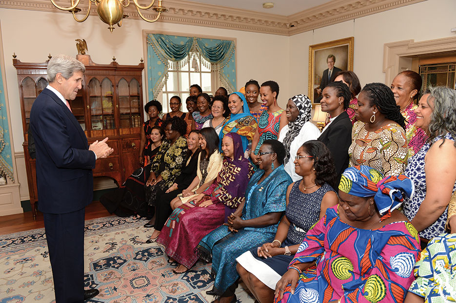 Secretary John Kerry meets with African Women’s Entrepreneurship Program Delegates at U.S. Department of State, August 2013 (State Department)